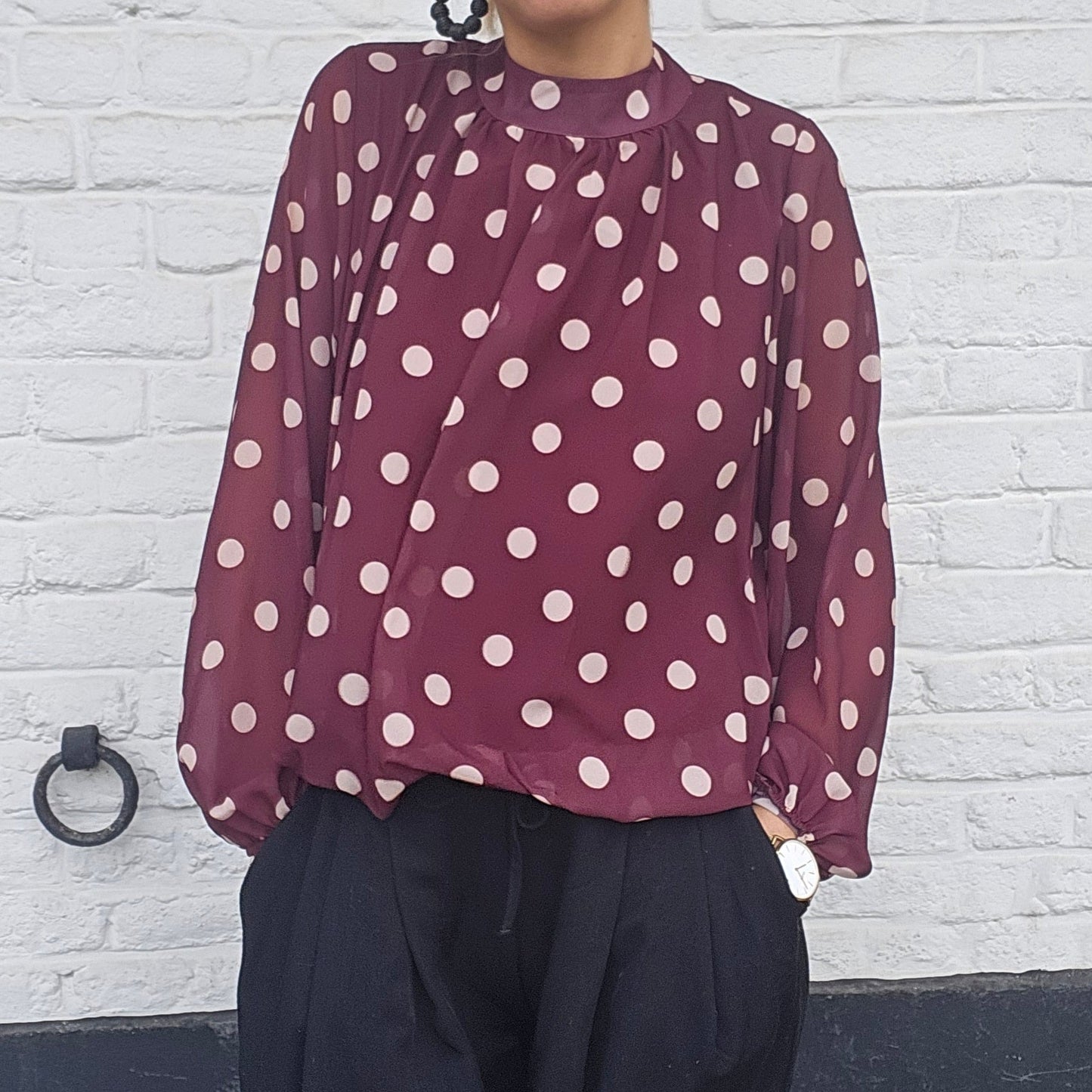 blouse à pois bordeaux
