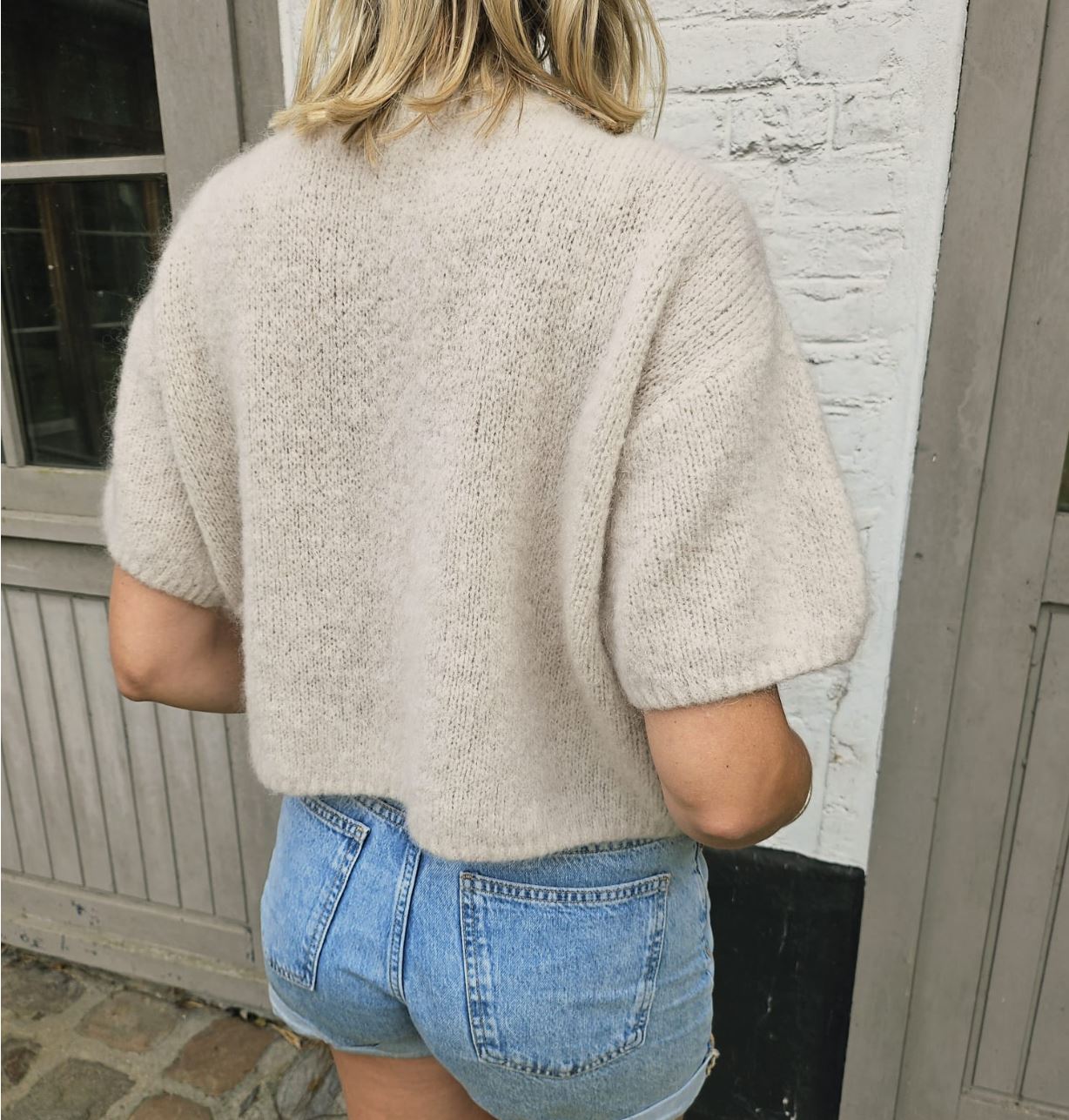 Pull manches courtes (plusieurs couleurs)