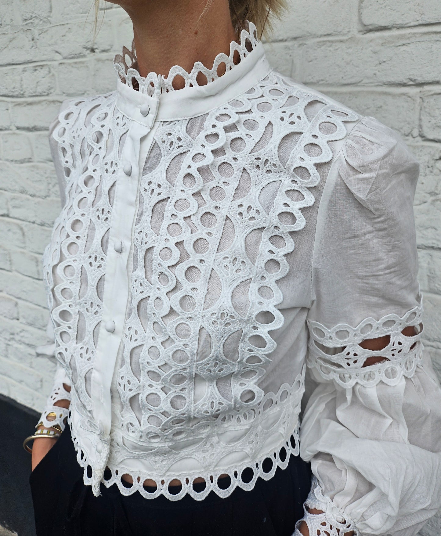 Chemise crop dentelle blanche