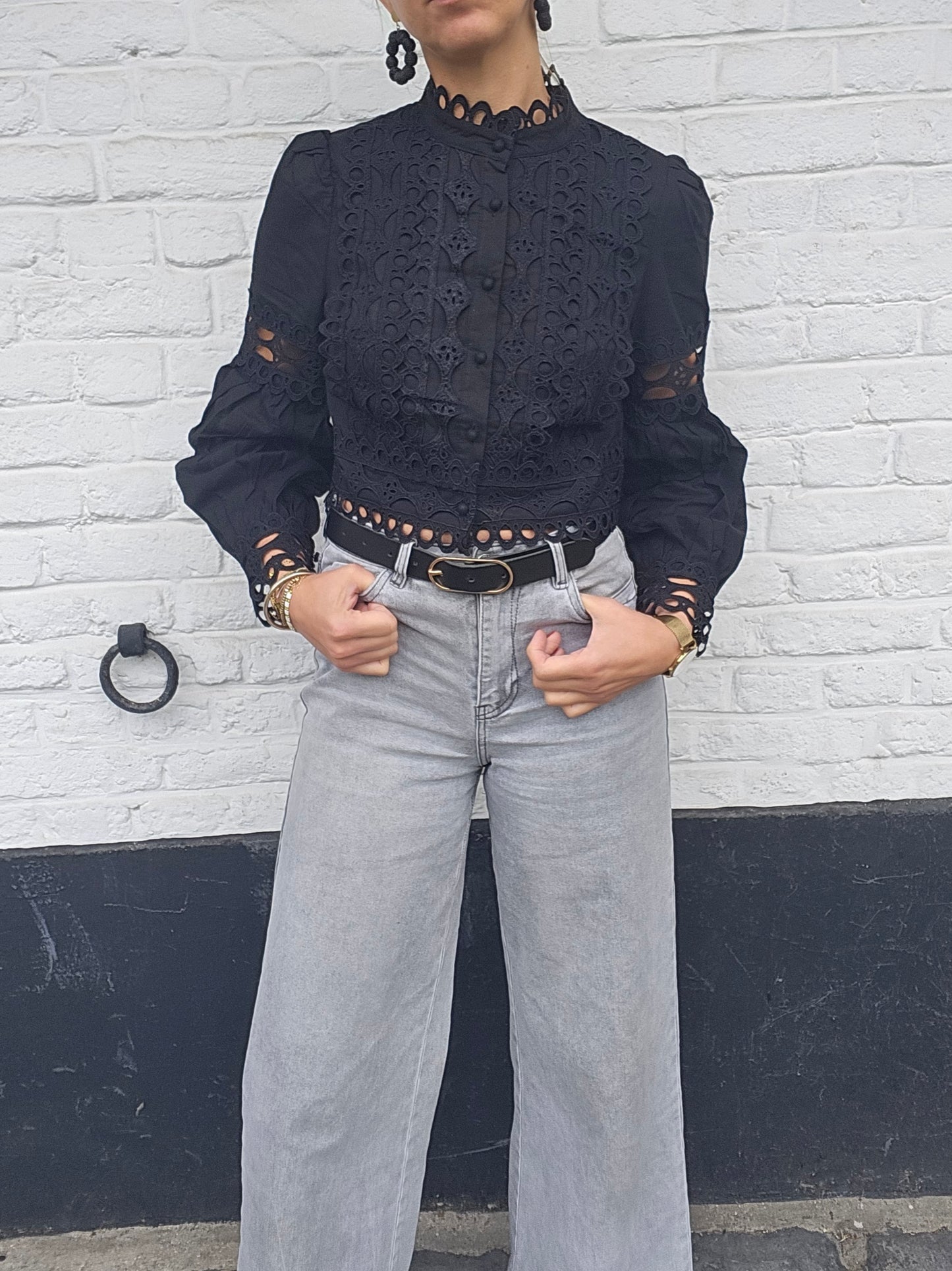 Chemise crop dentelle noire