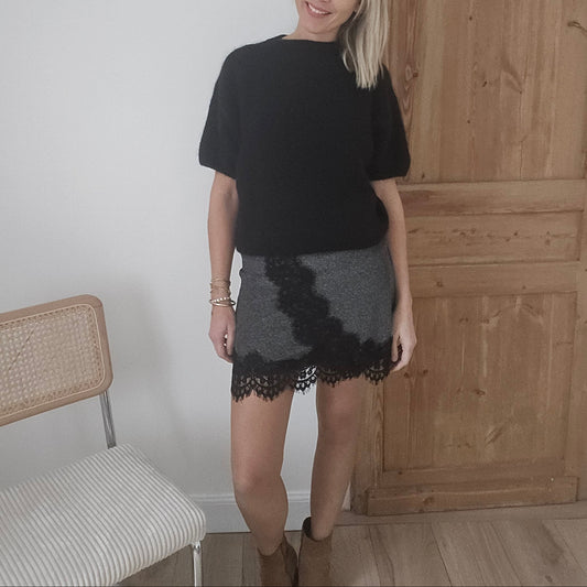 Jupe-brillante-grise