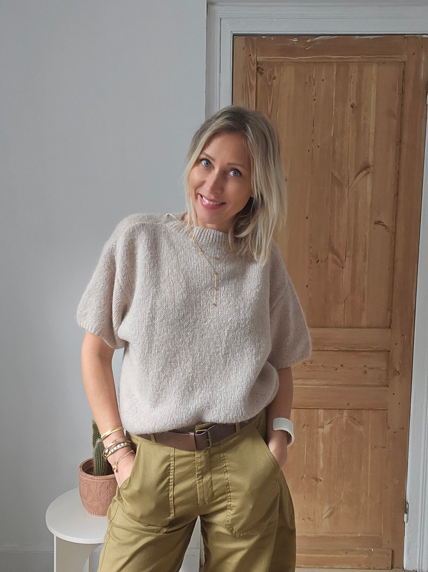 Pull-manches-courtes-mohair-laine-beige-foncé