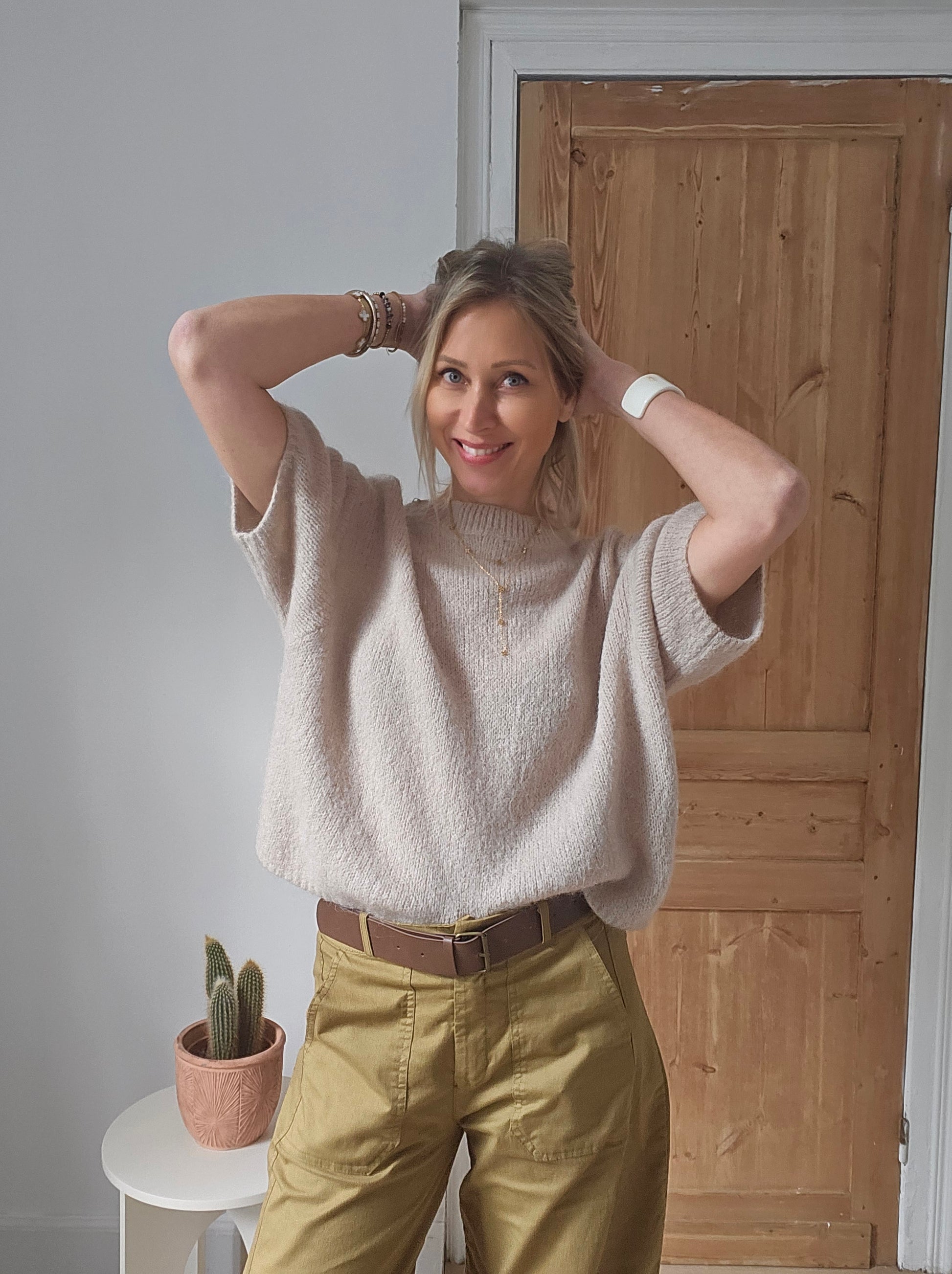 Pull-manches-courtes-mohair-laine-beige-foncé