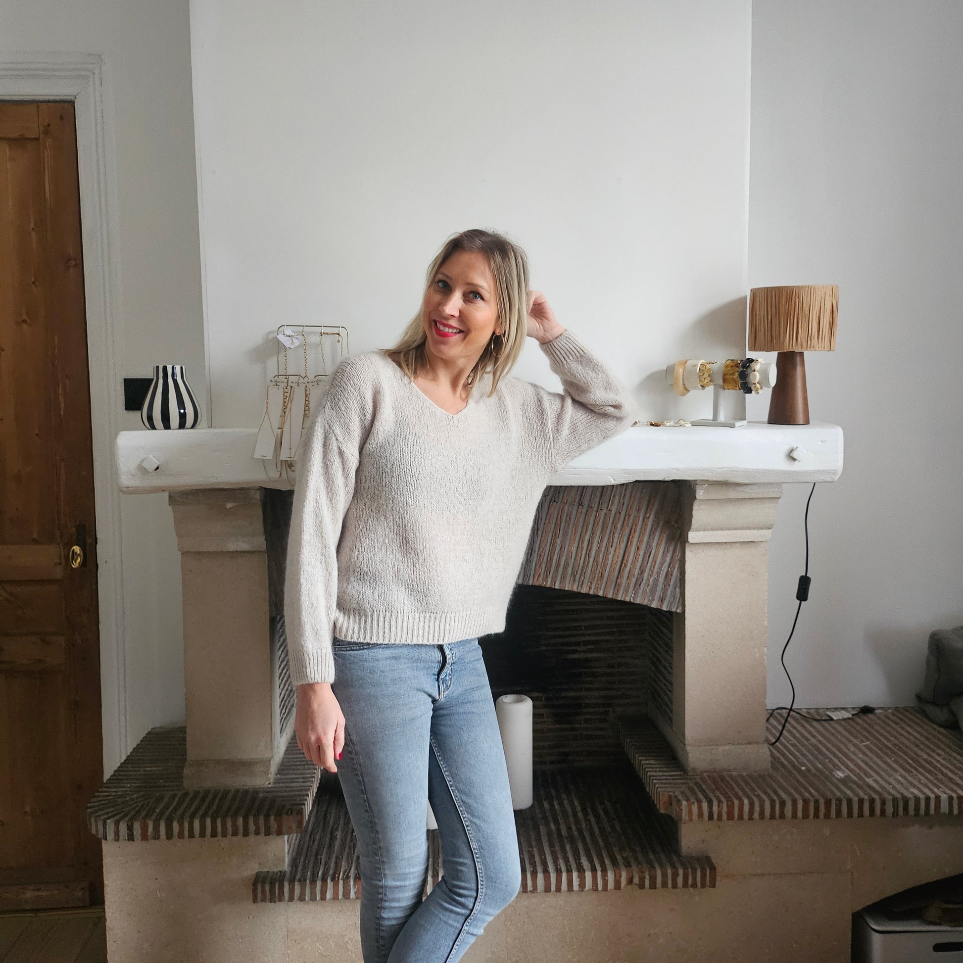 Pull_col_V_en_mohair_beige_clair