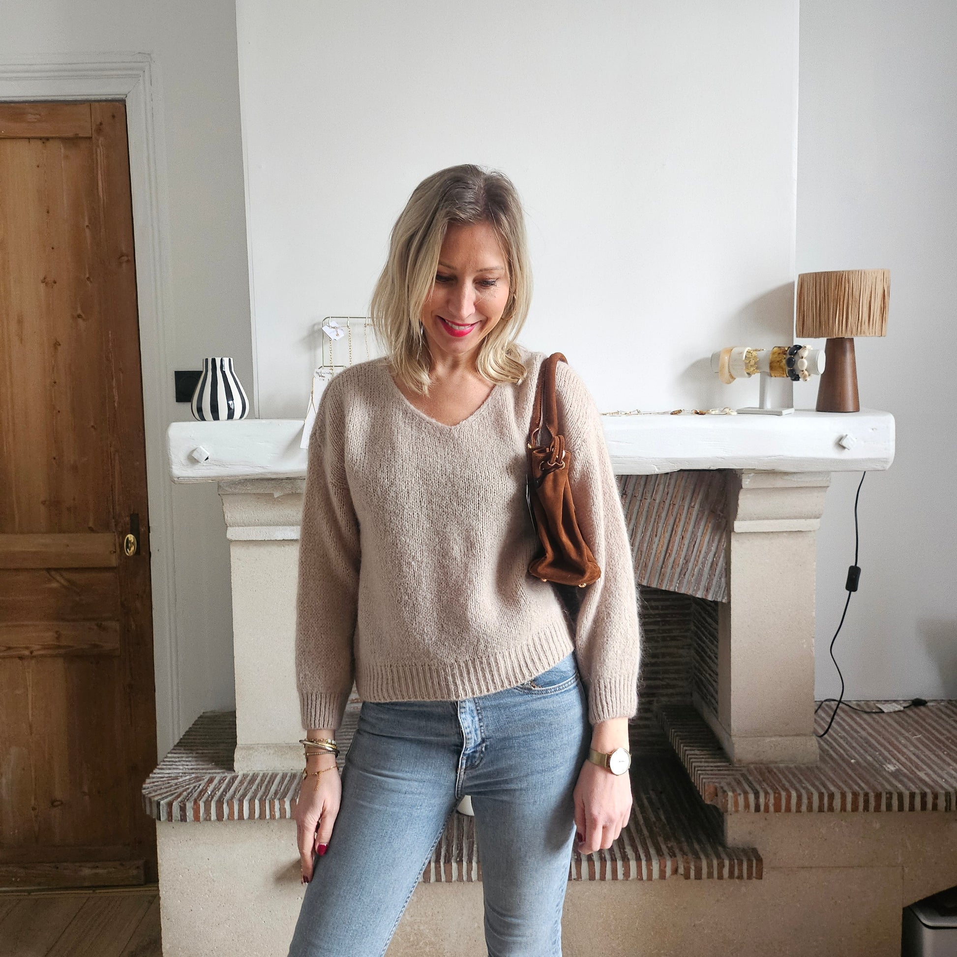 Pull_col_V_en_mohair_beige_fonce