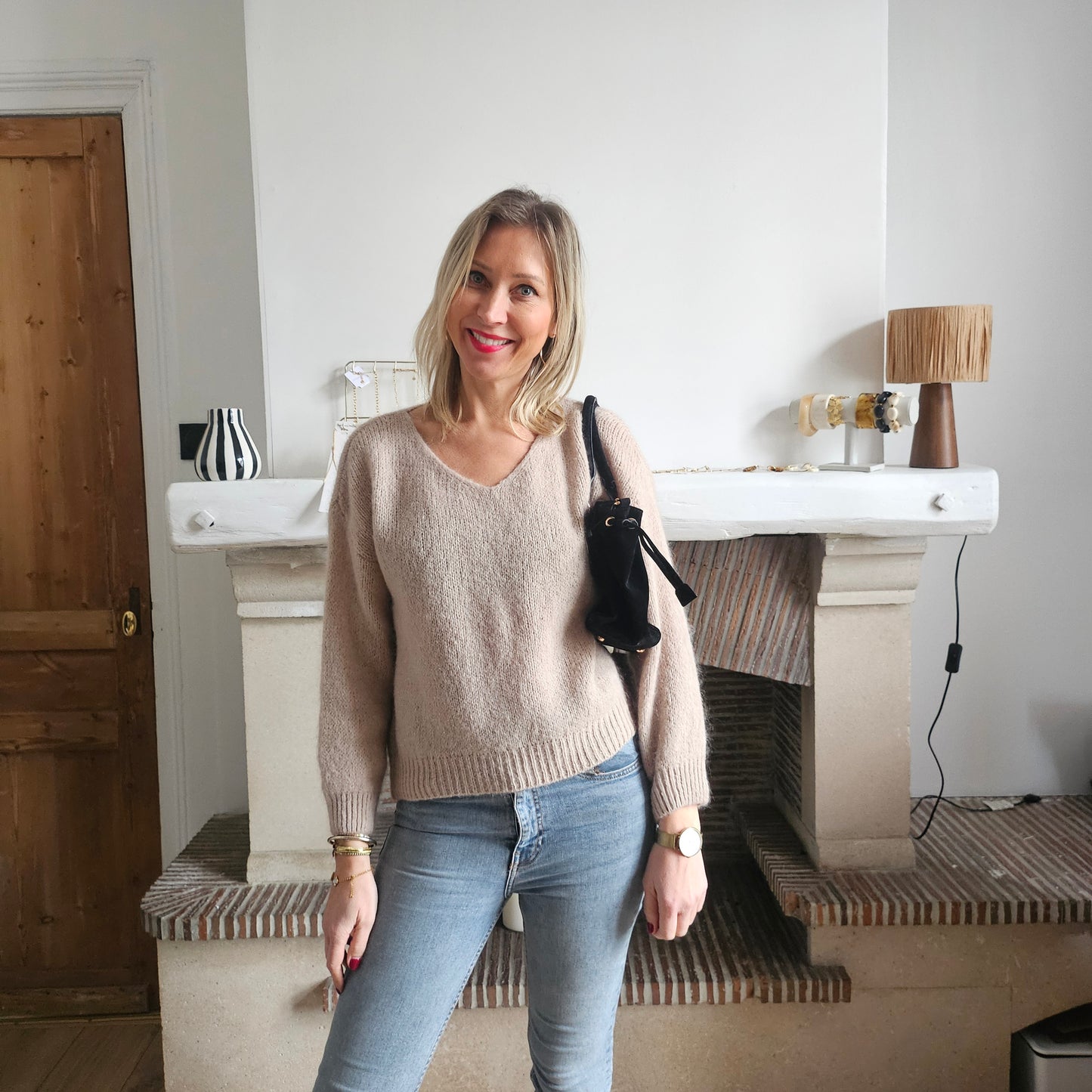 Pull_col_V_en_mohair_beige_fonce