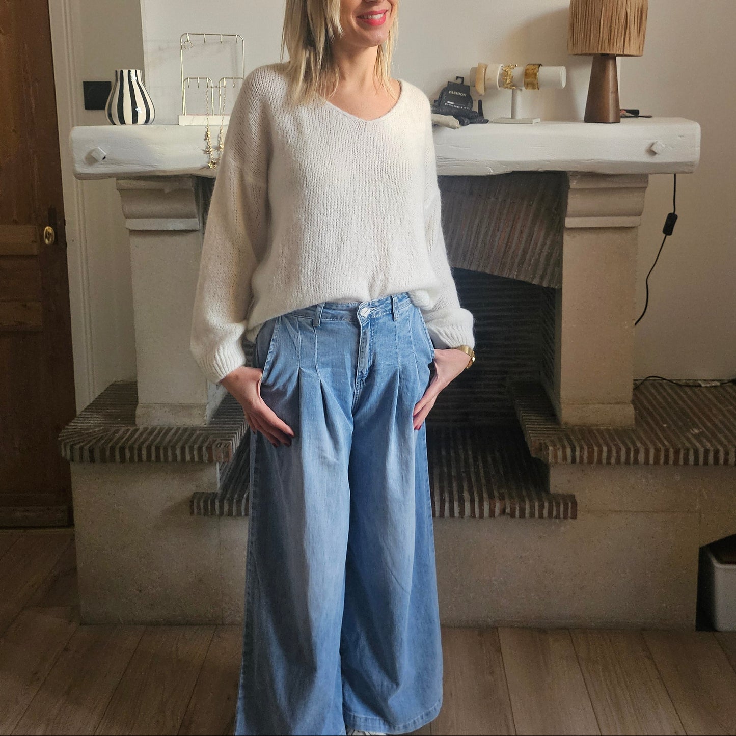 Pull_col_V_en_mohair_blanc
