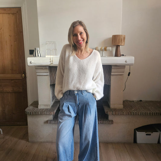 Pull_col_V_en_mohair_blanc