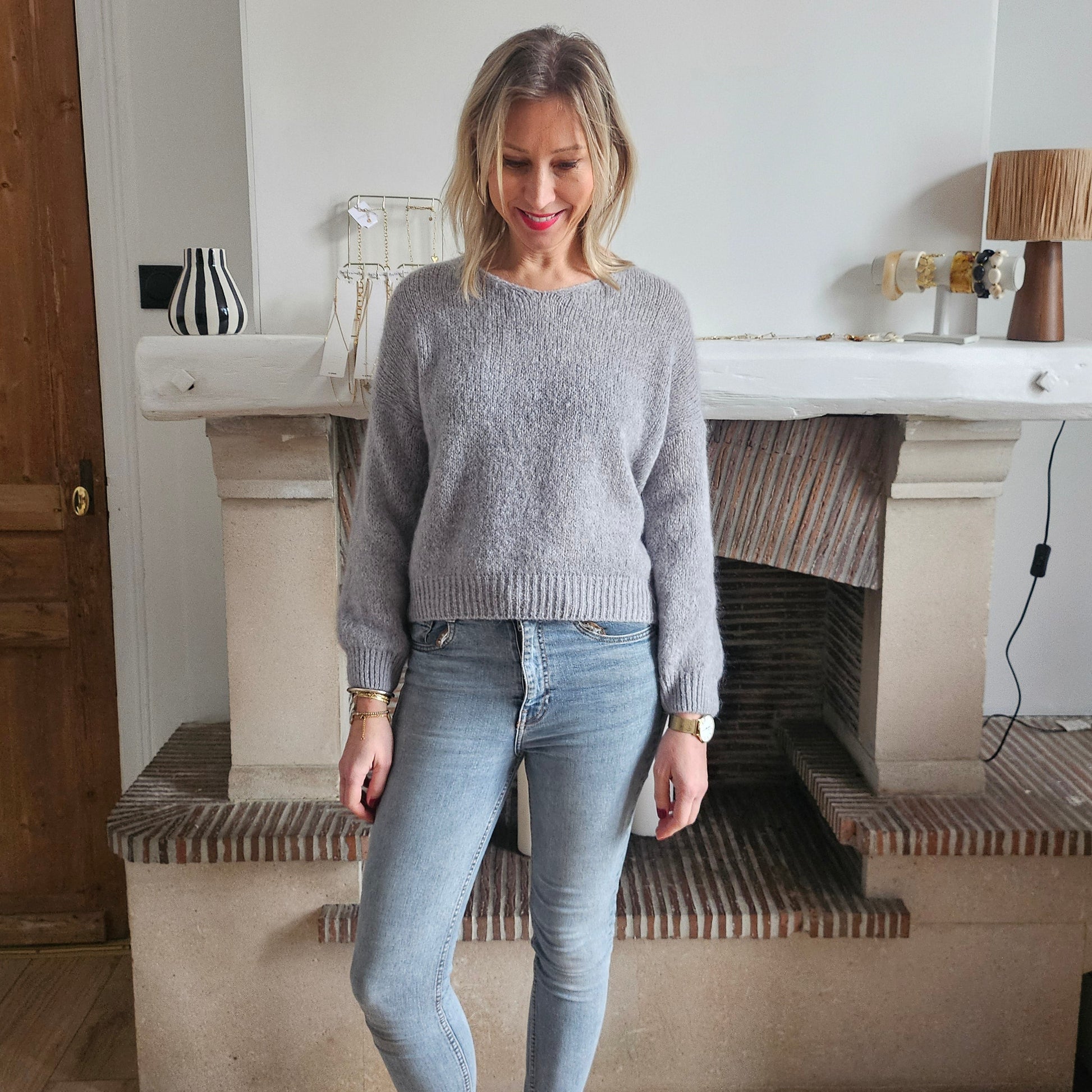 Pull col V en mohair gris