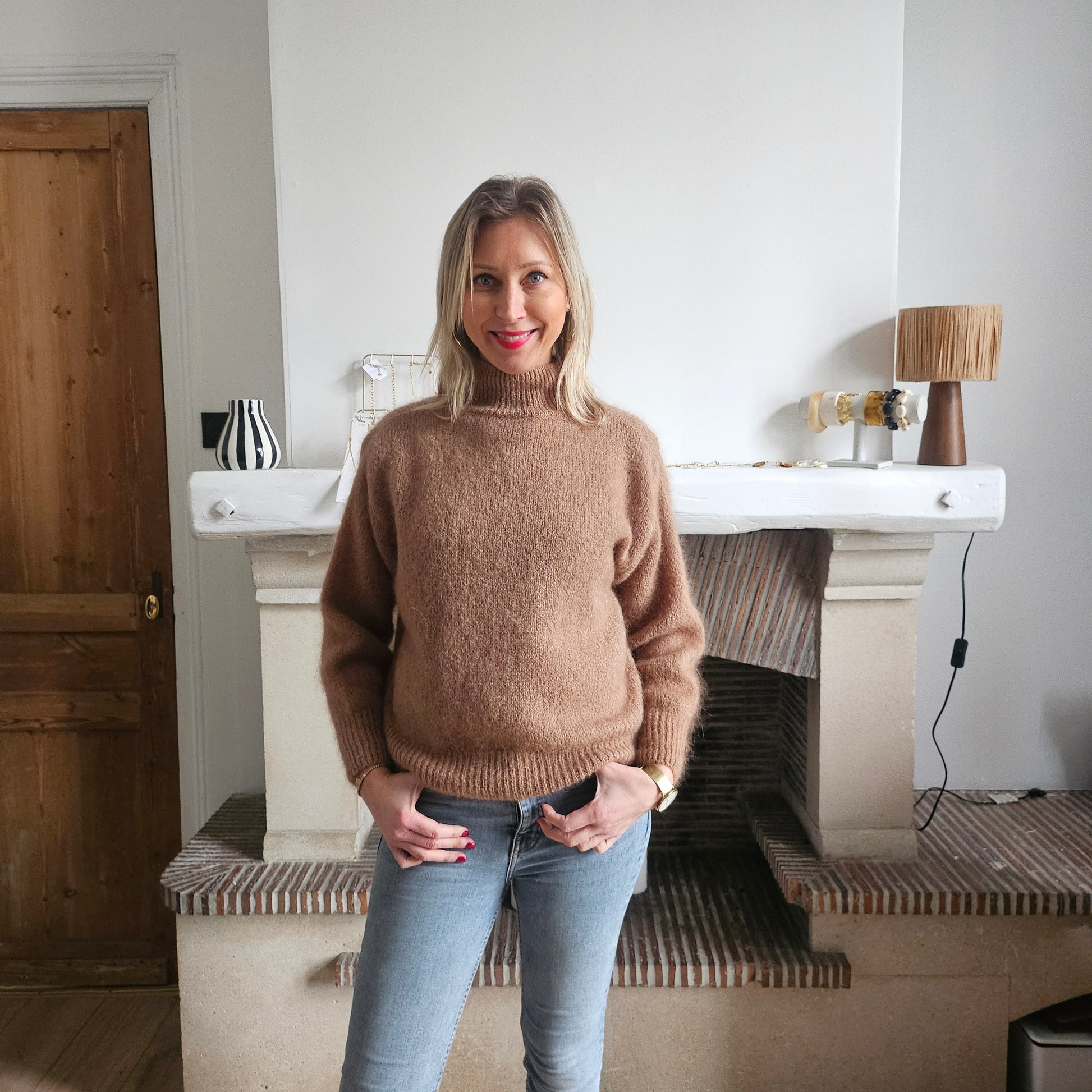 Pull col roulé en mohair camel