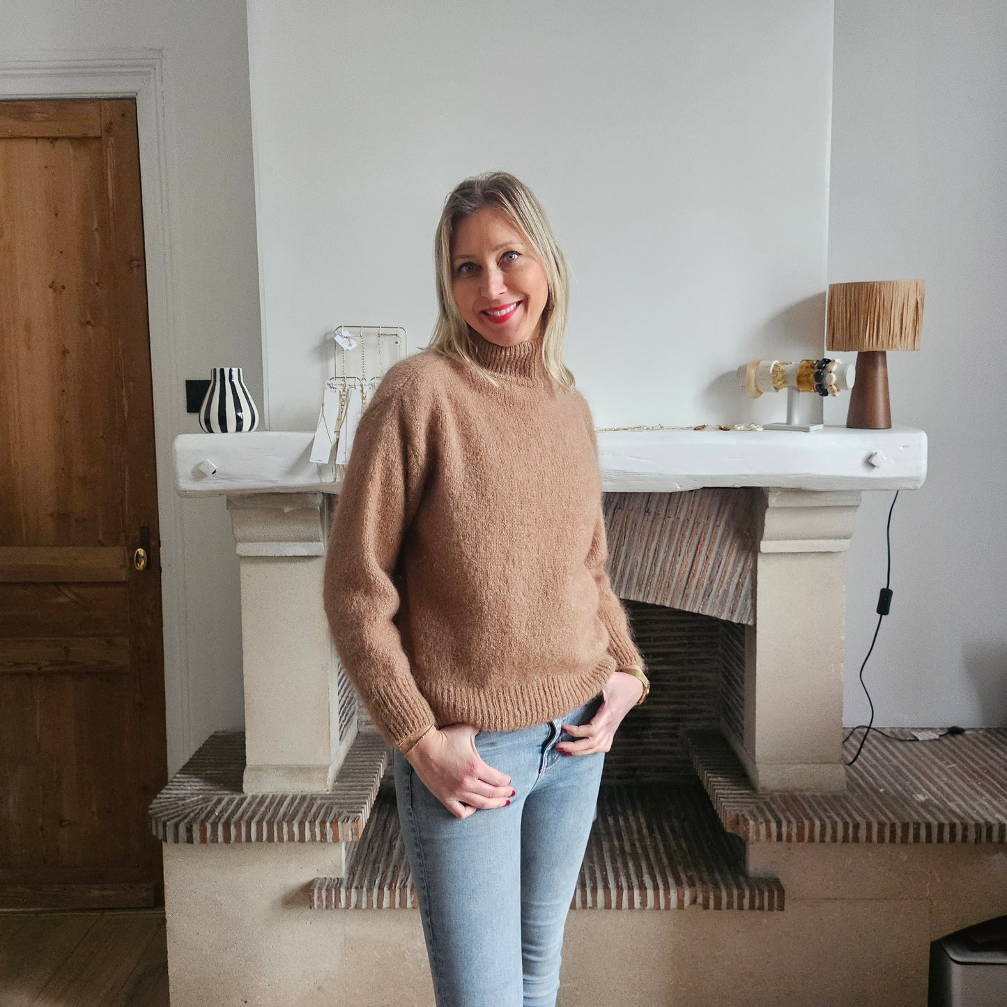 Pull_col_roule_en_mohair_camel