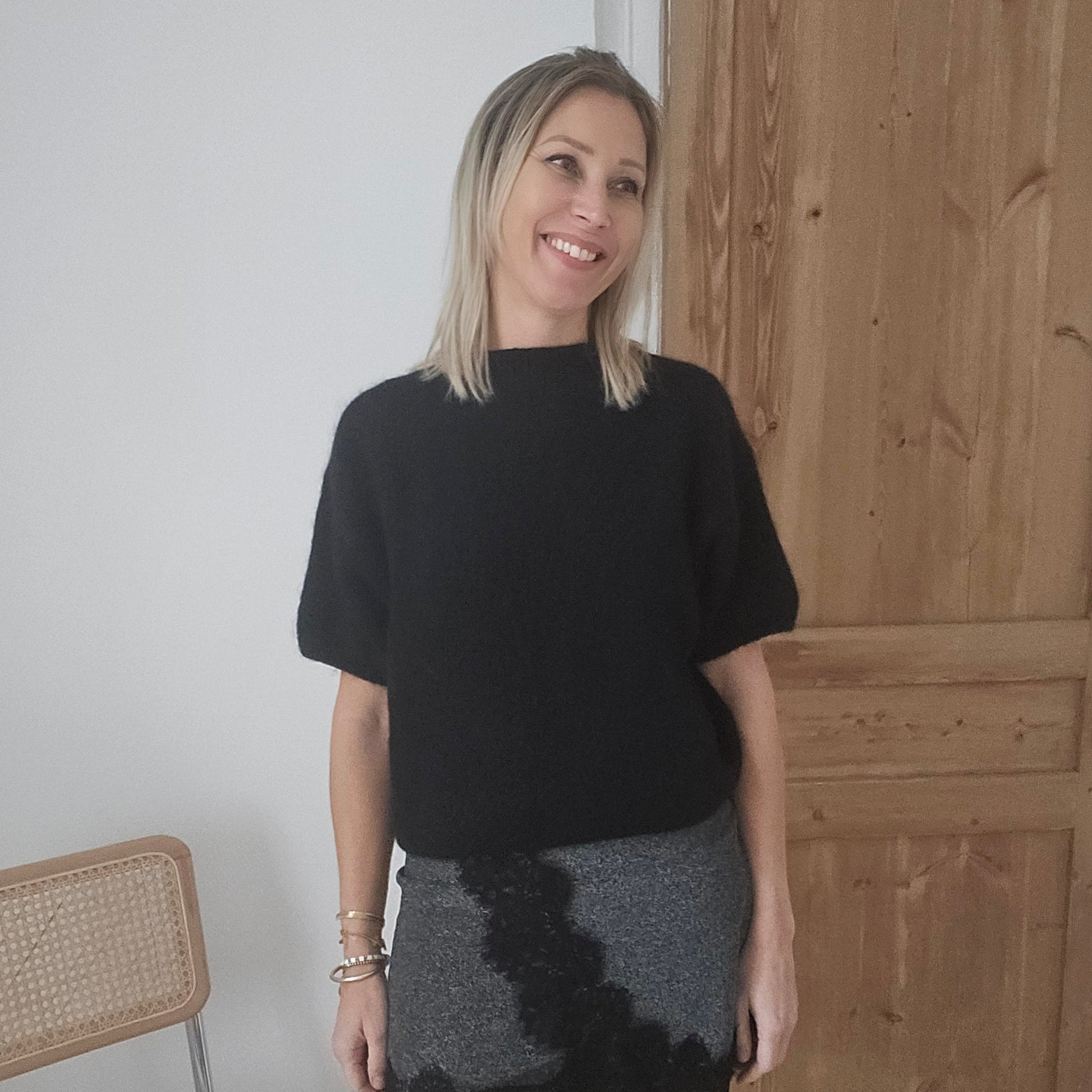 Pull manches courtes en mohair noir