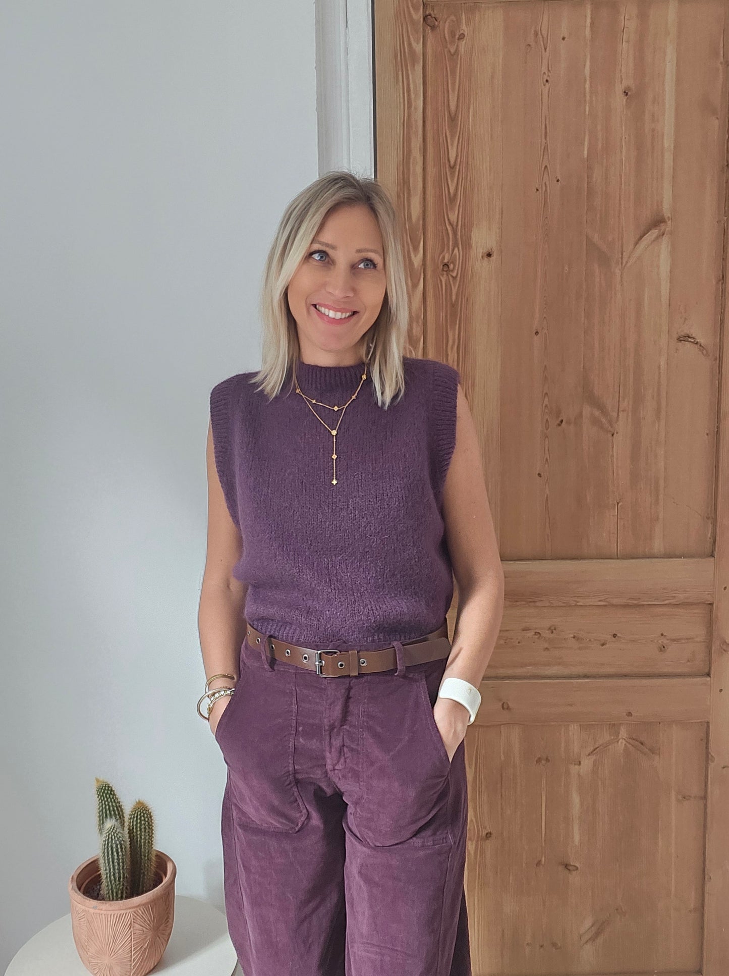 Pull_sans_manches_en_mohair_aubergine