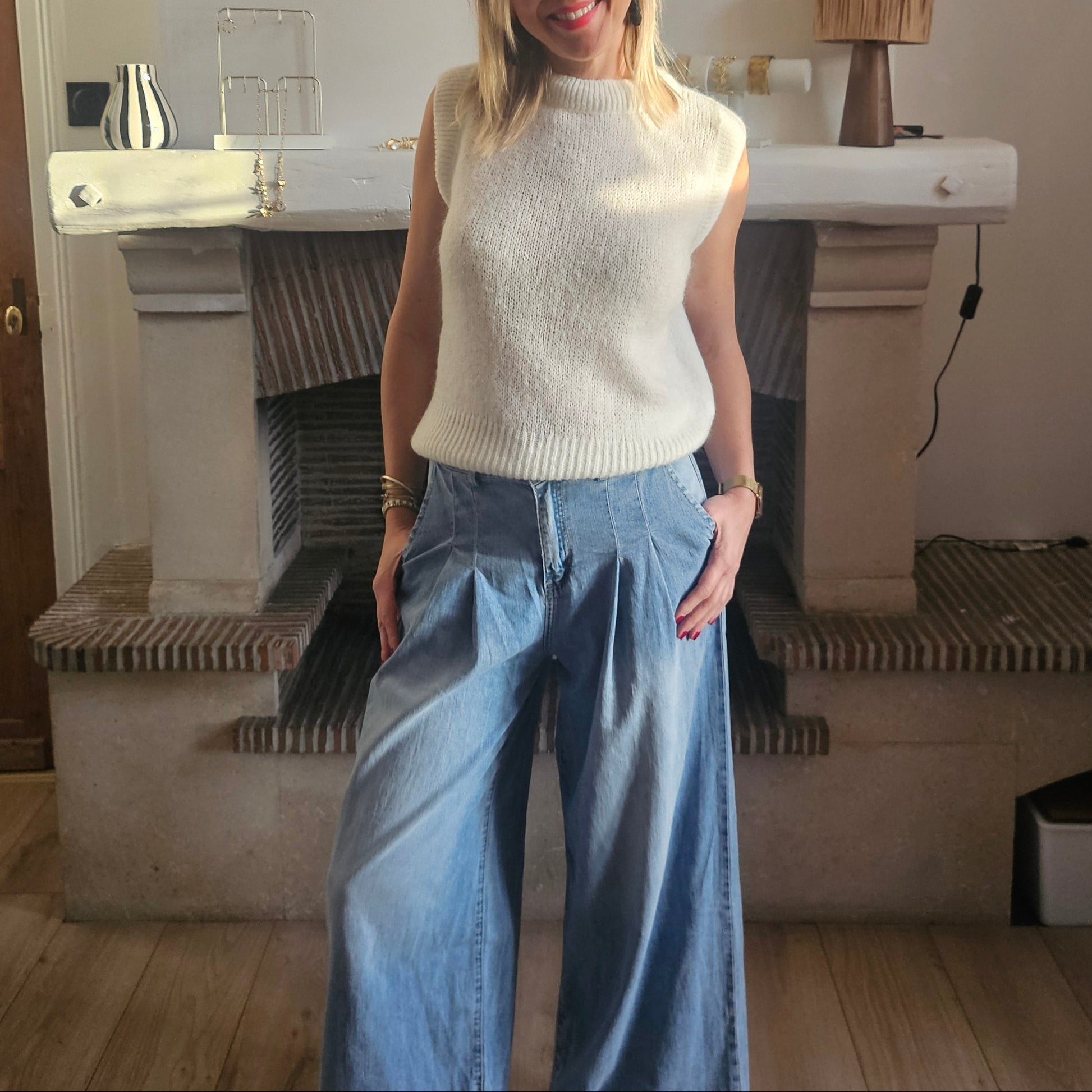 Pull_sans_manches_en_mohair_blanc