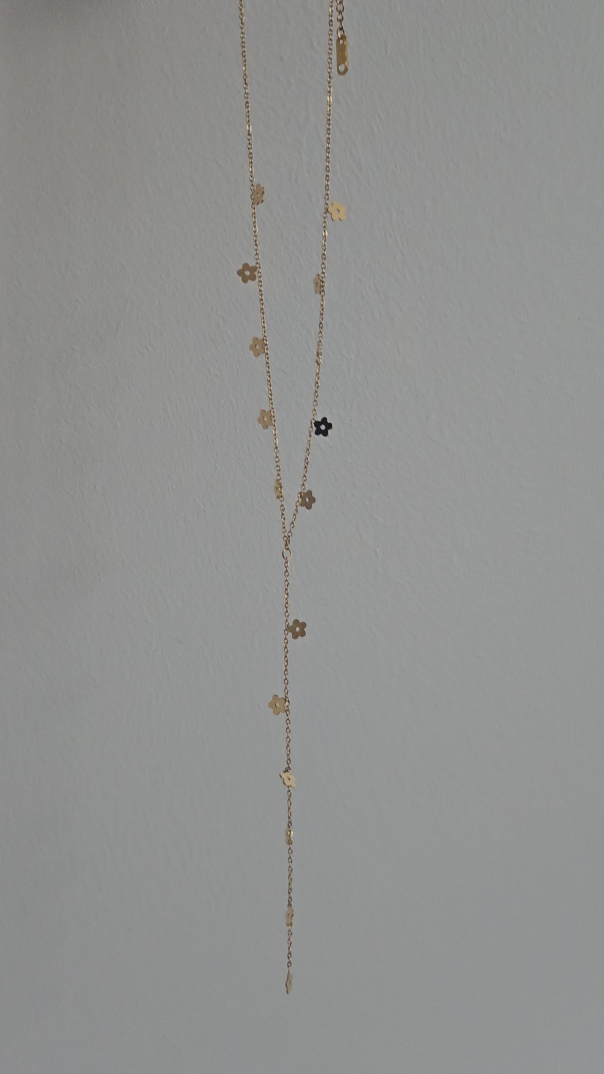 Collier fin fleur Y en acier inoxydable