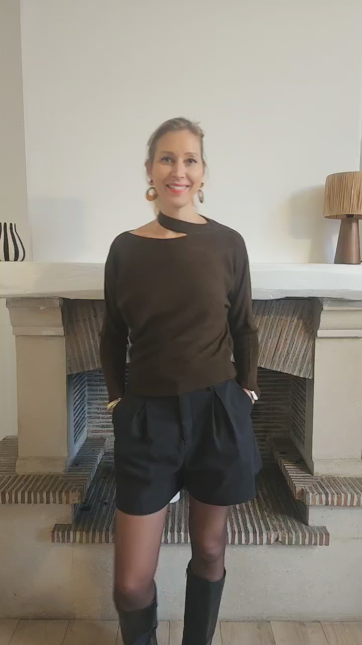Pull_epaule_decouverte_chocolat