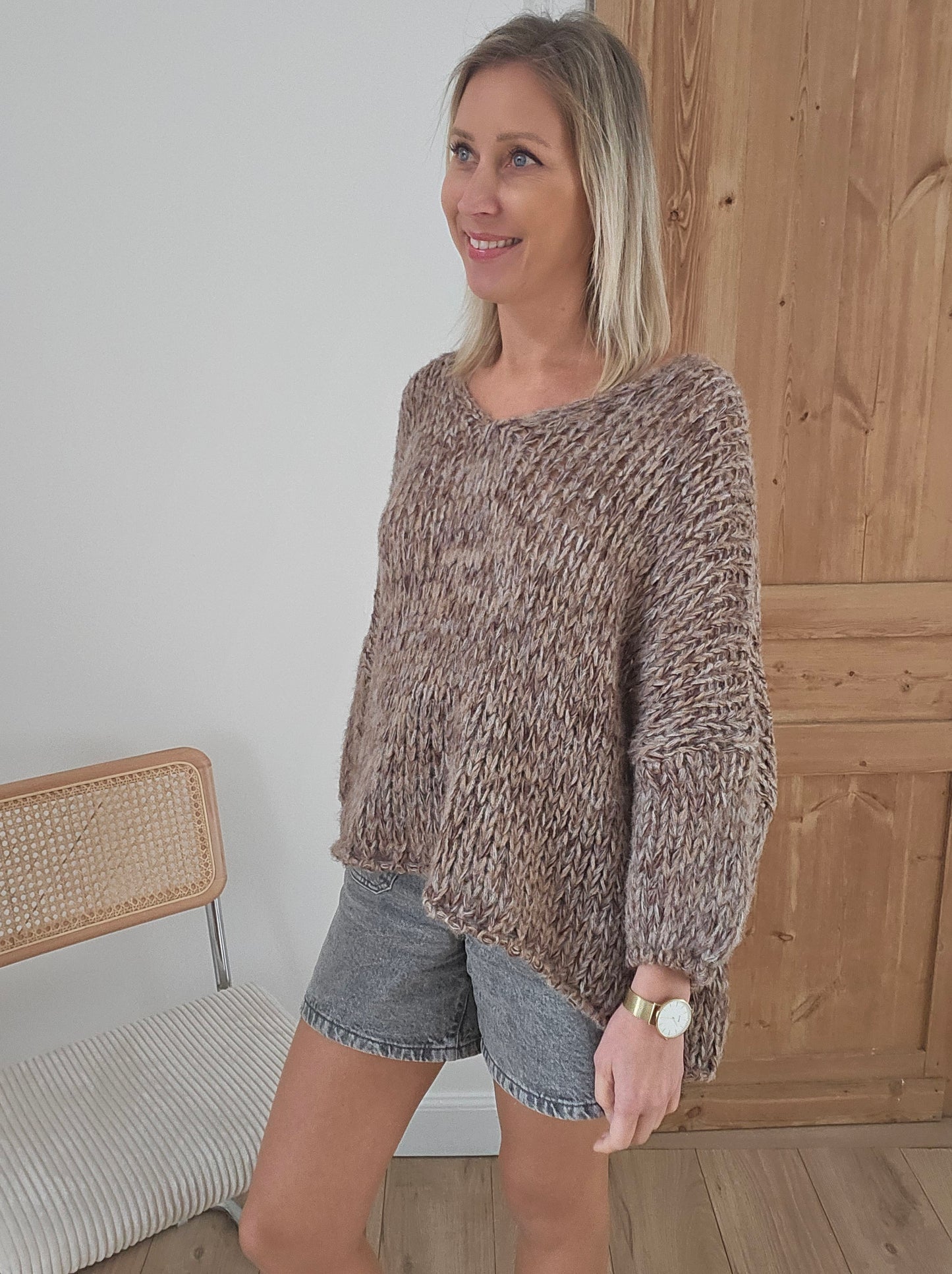 pull-col-V-grosse-maille-marron