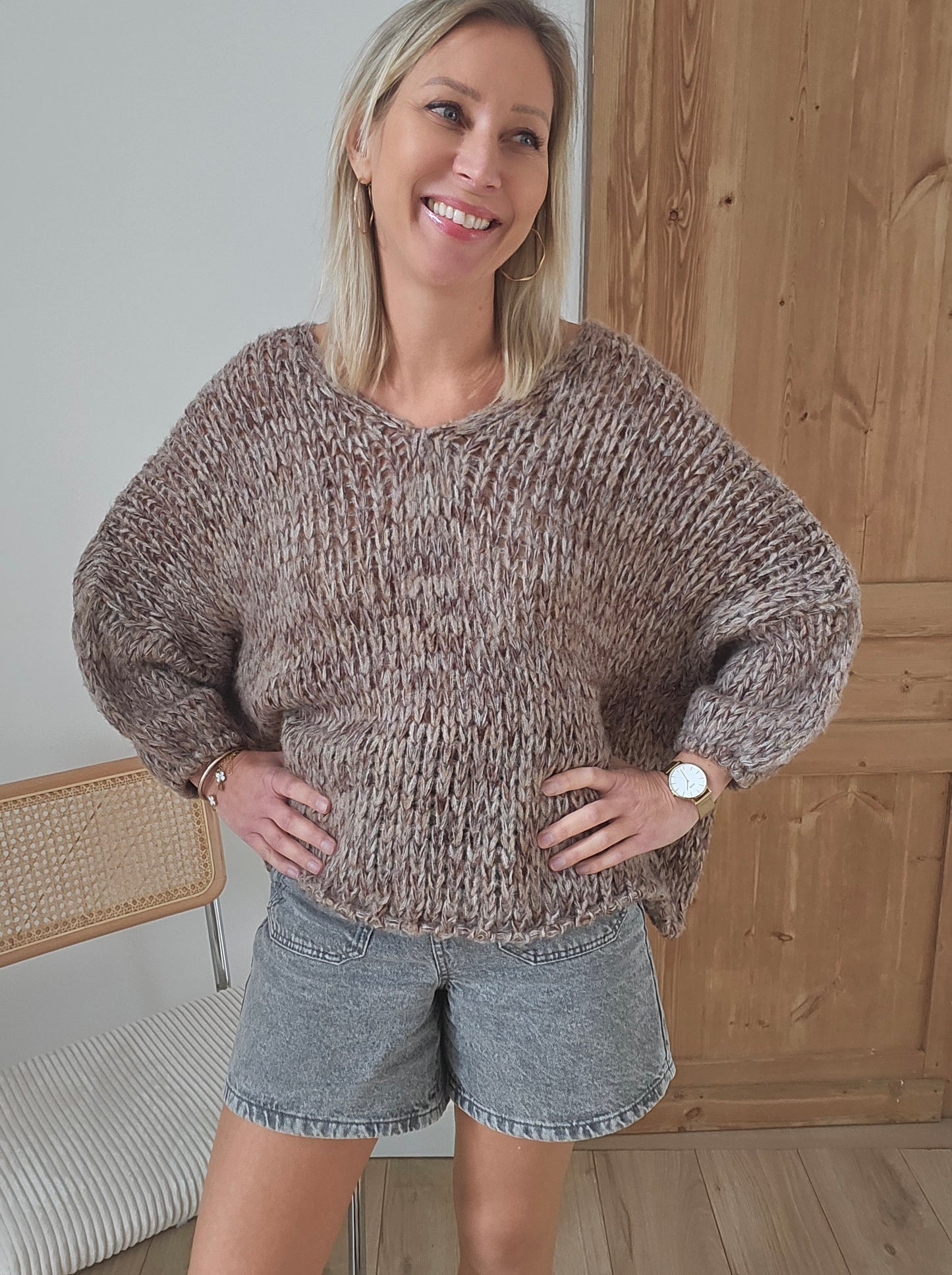 pull-col-V-grosse-maille-marron