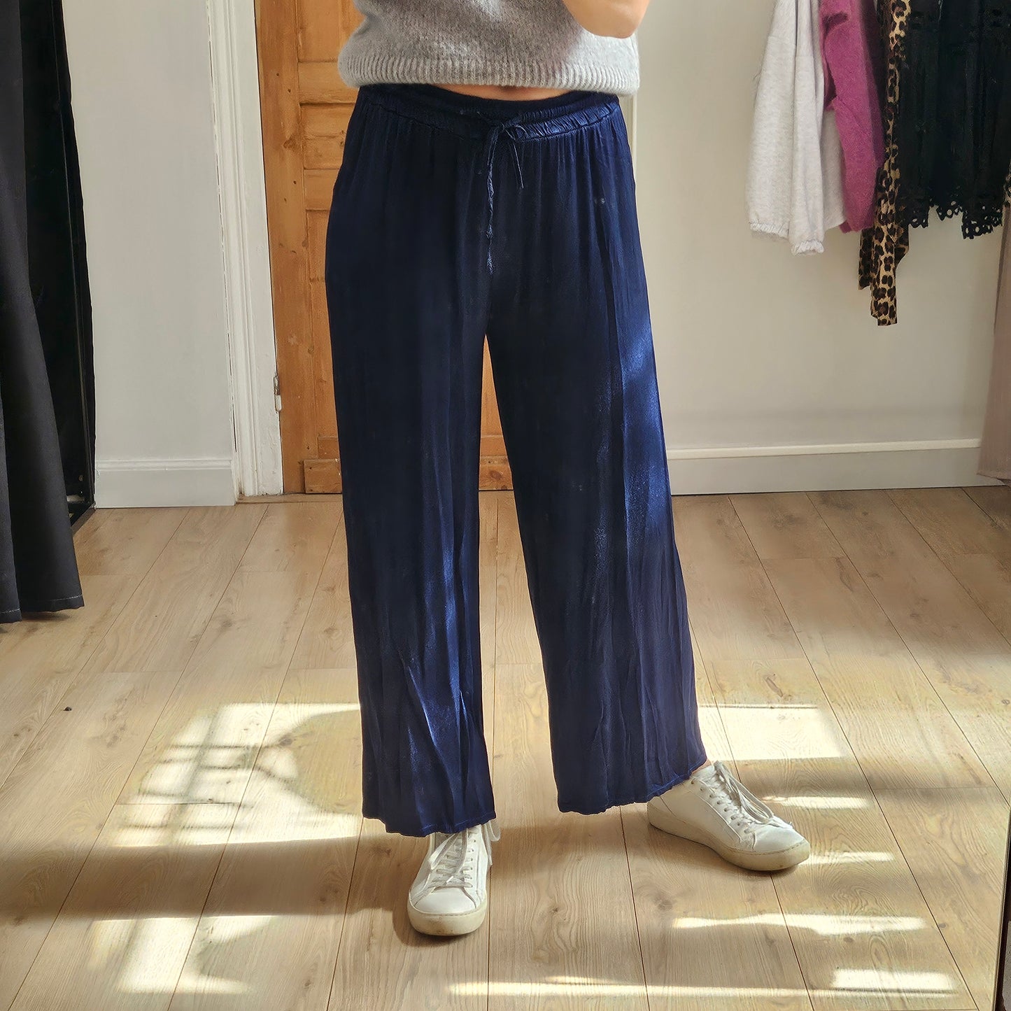 Pantalon satin bleu marine