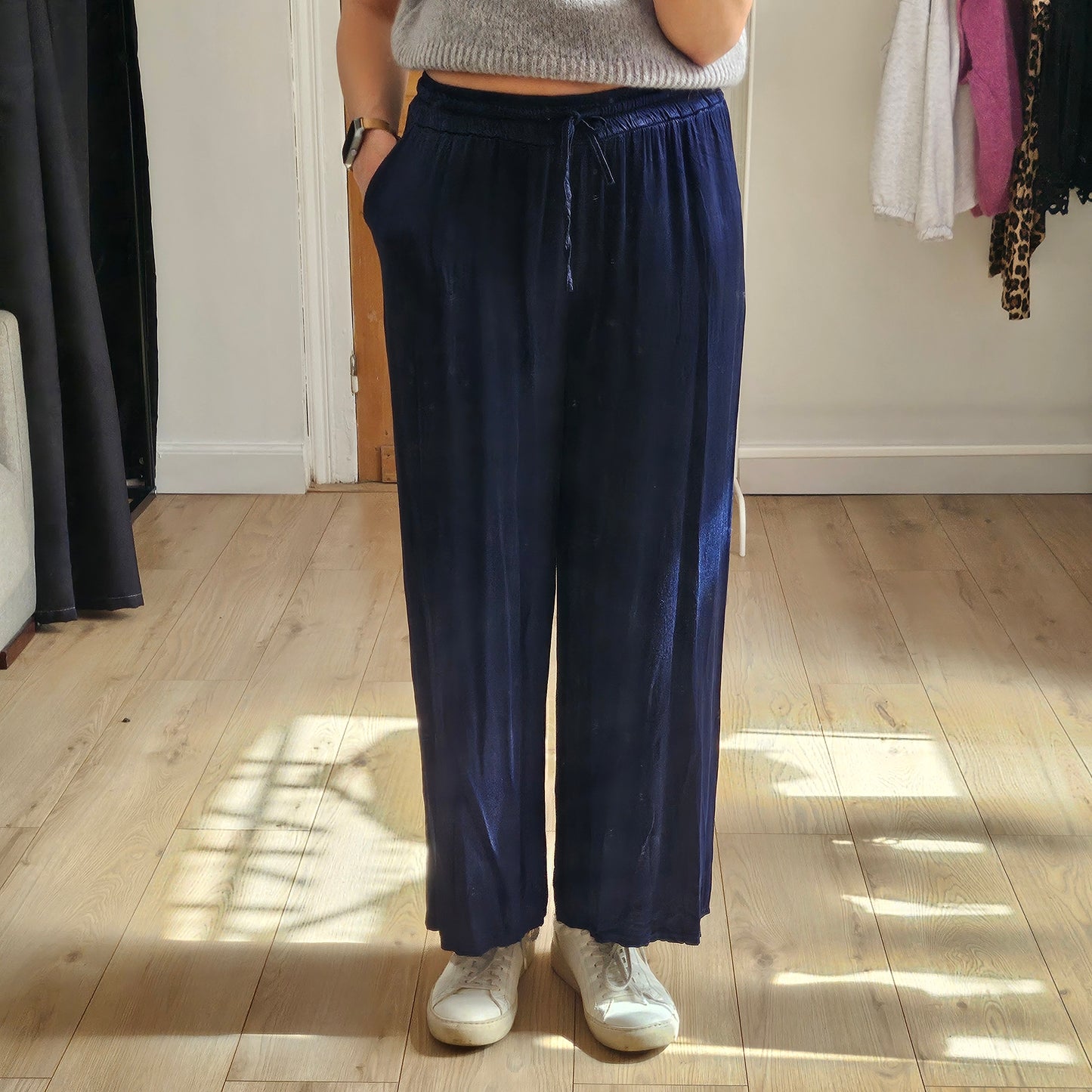 Pantalon satin bleu marine
