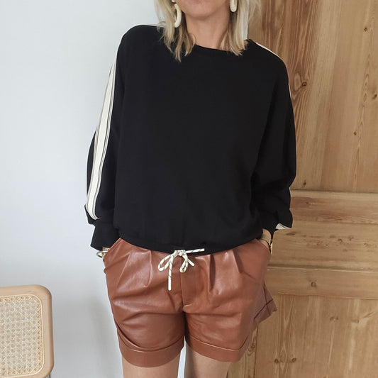 sweat noir bande blanche